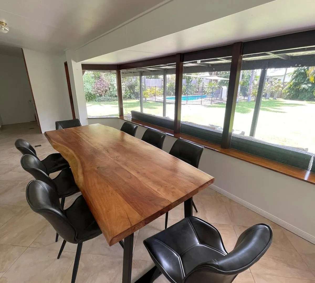 Tropical Family Beach House Holloways Beach Australia