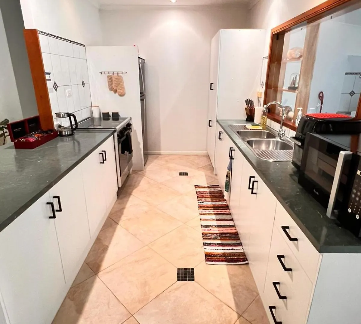 Holiday home Tropical Family Beach House Holloways Beach Australia